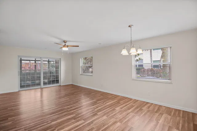  Unit 130-4 photo 16