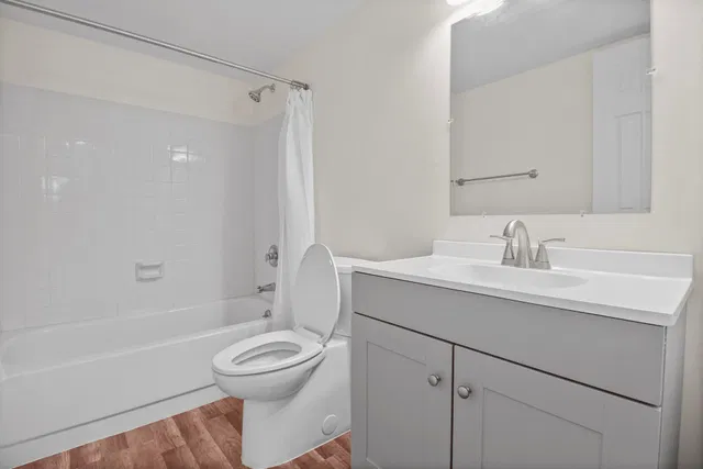  Unit 130-4 photo 25