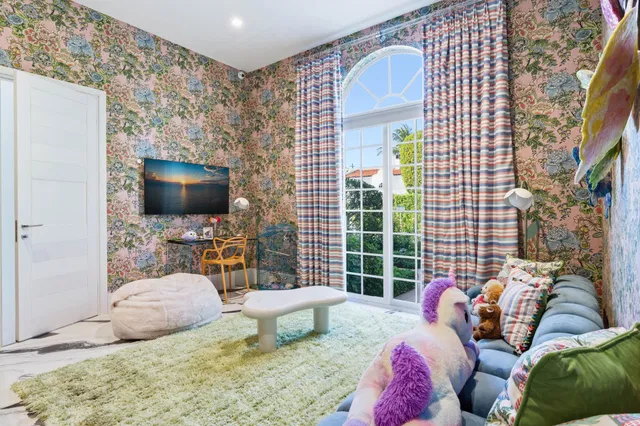  Residence photo 28