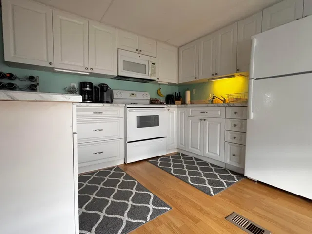  Residence photo 8