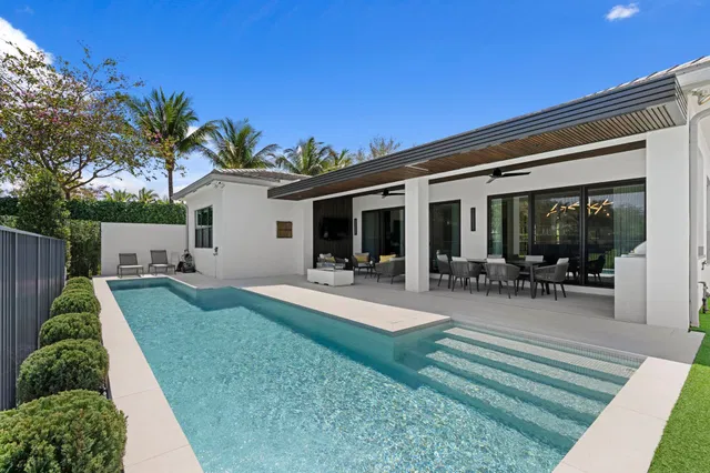 Boca Bridges Residence photo 28