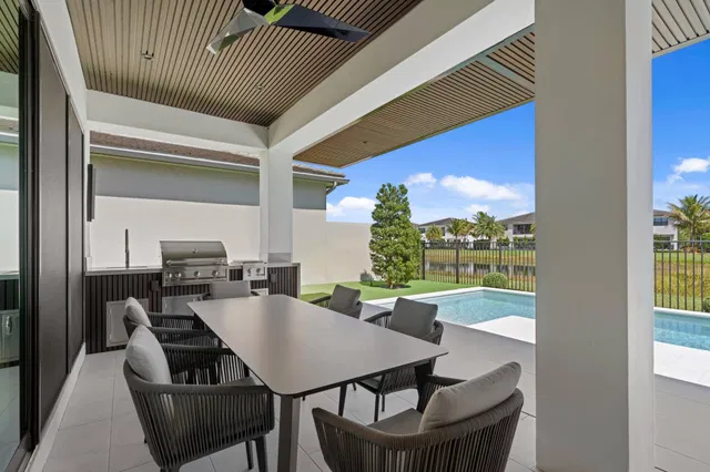 Boca Bridges Residence photo 29