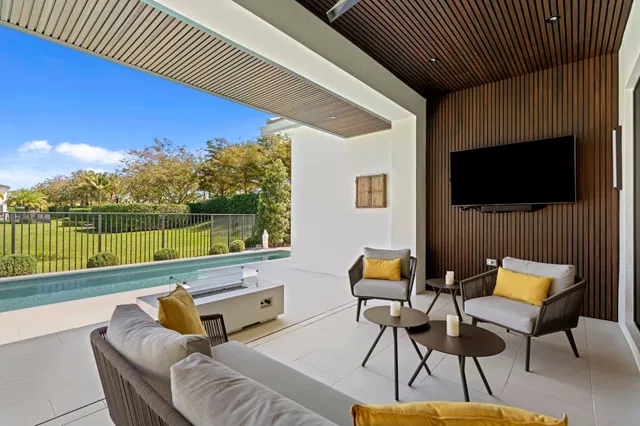Boca Bridges Residence photo 30