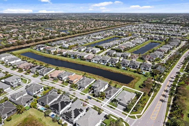 Boca Bridges Residence photo 41