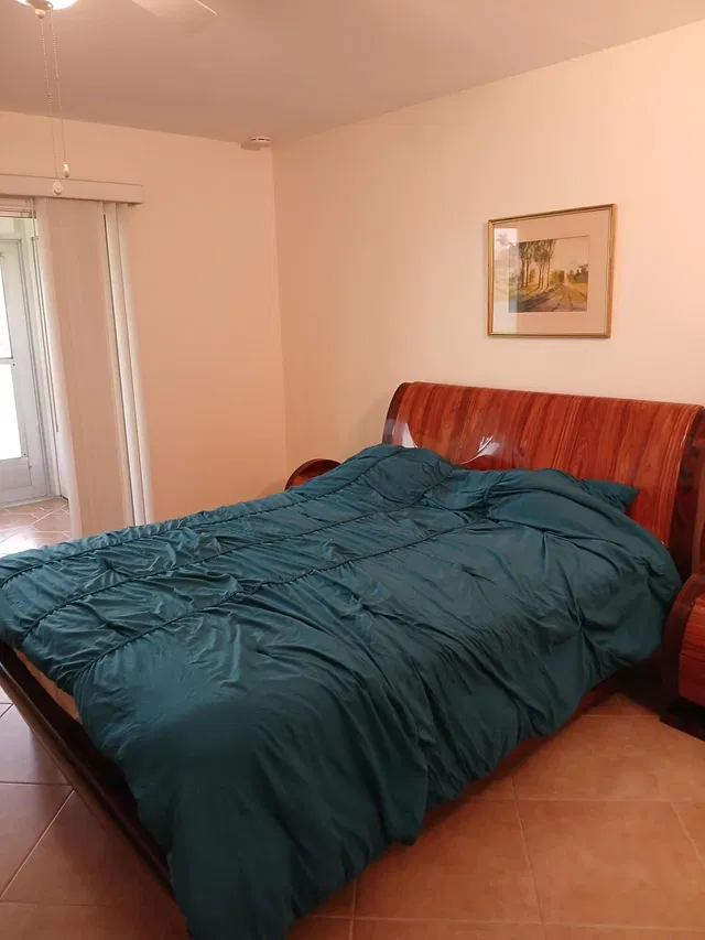 Residence photo 17