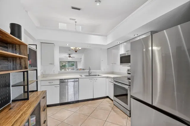 Residence photo 9