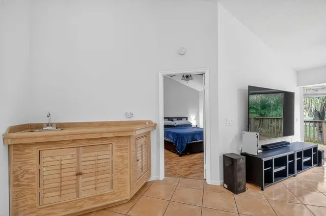 Residence photo 14