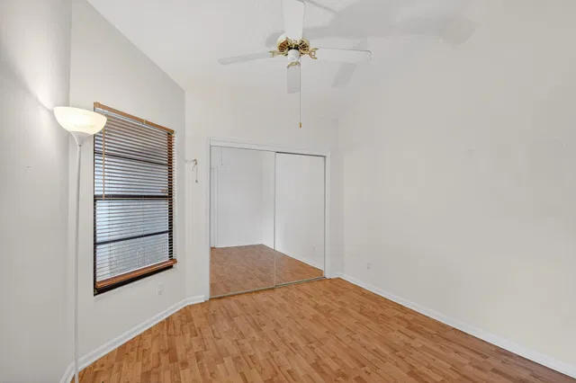 Residence photo 25