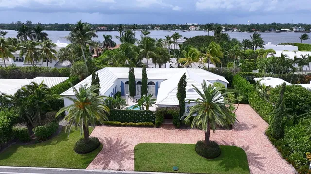 Residence photo 3
