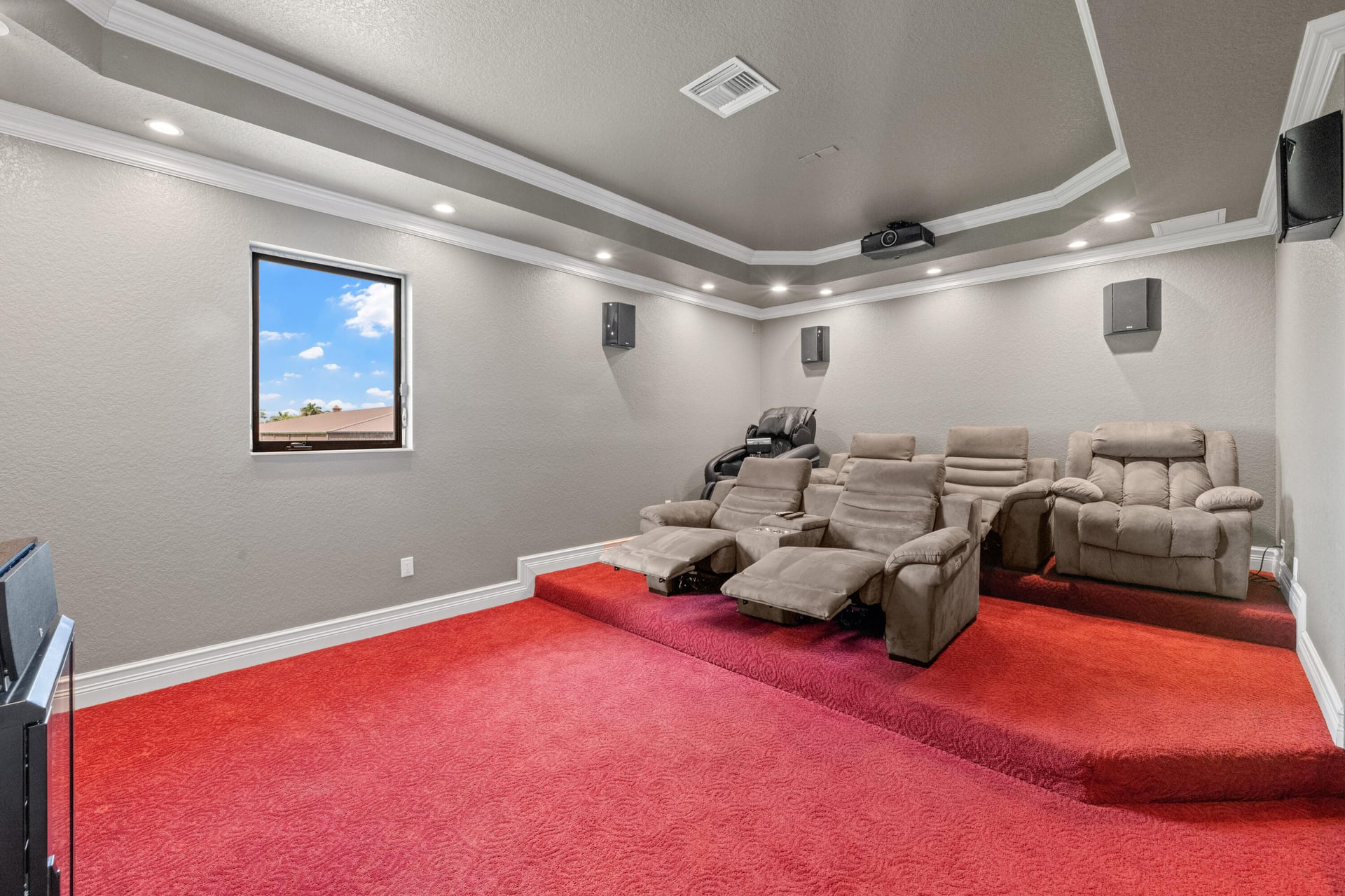 Residence photo 47