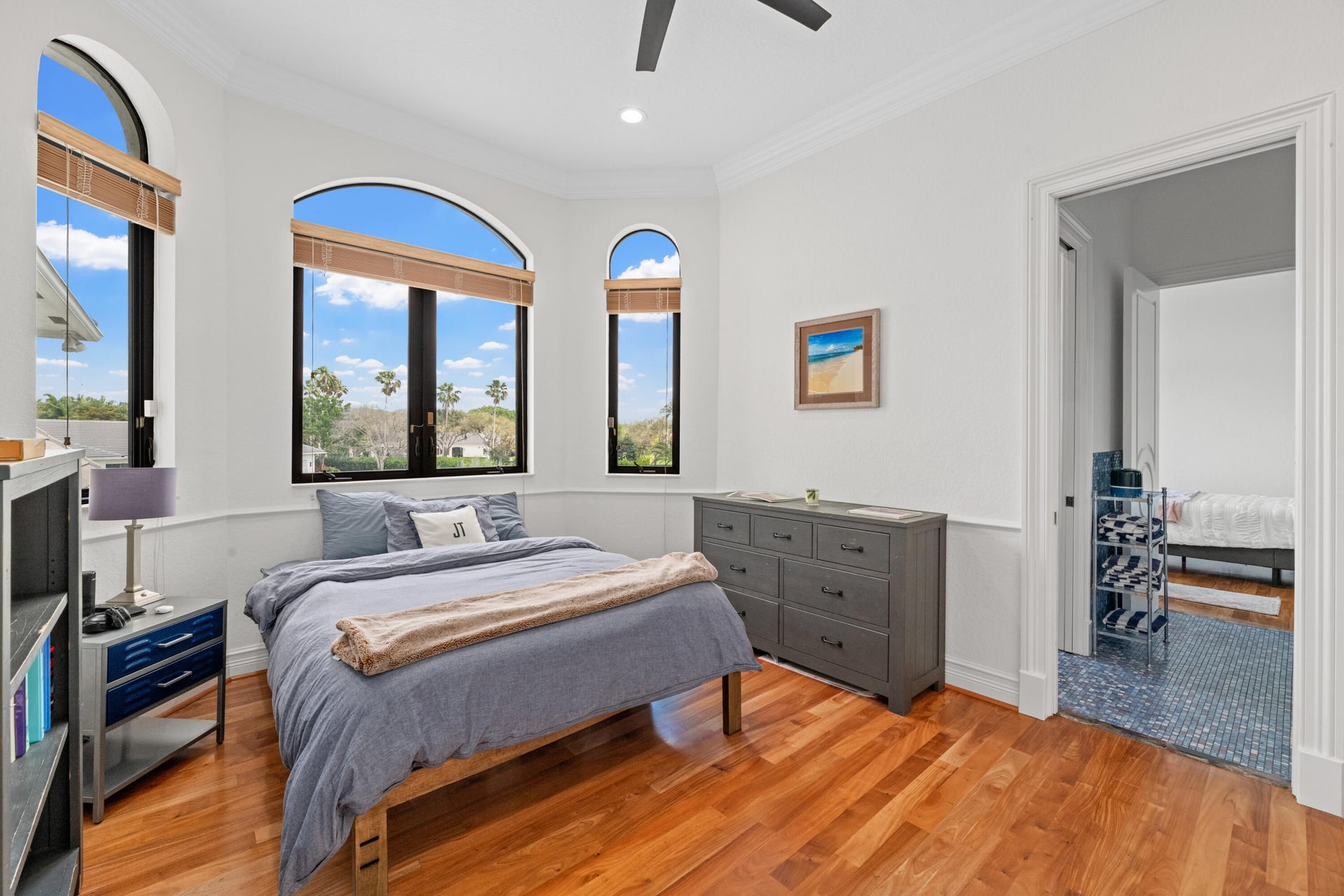 Residence photo 53