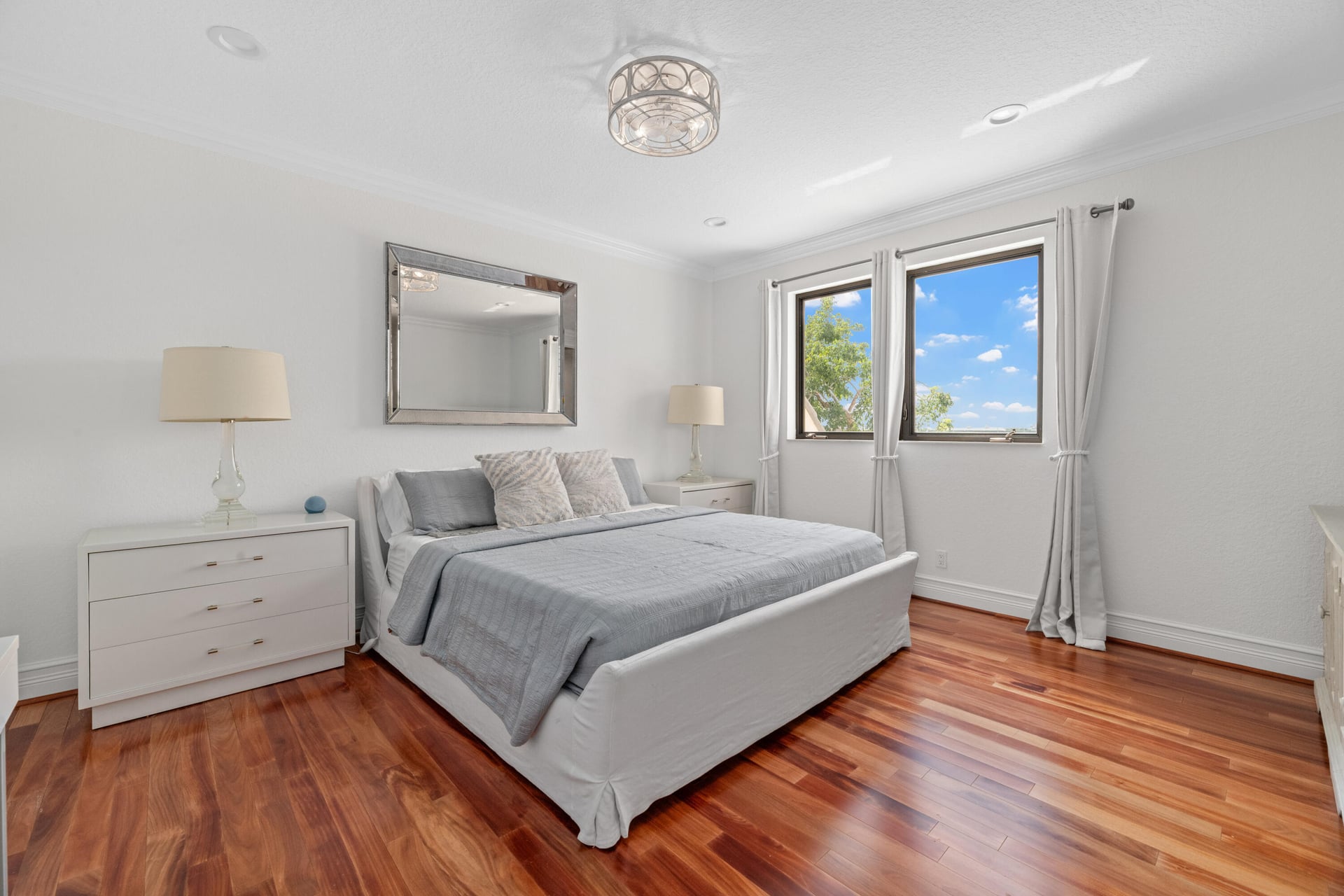 Residence photo 56