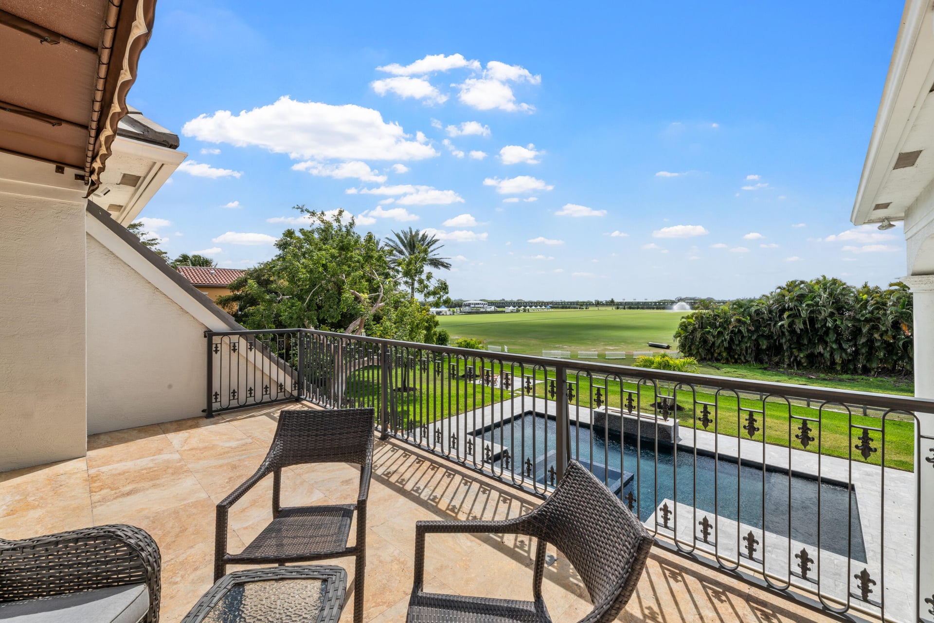 Residence photo 61