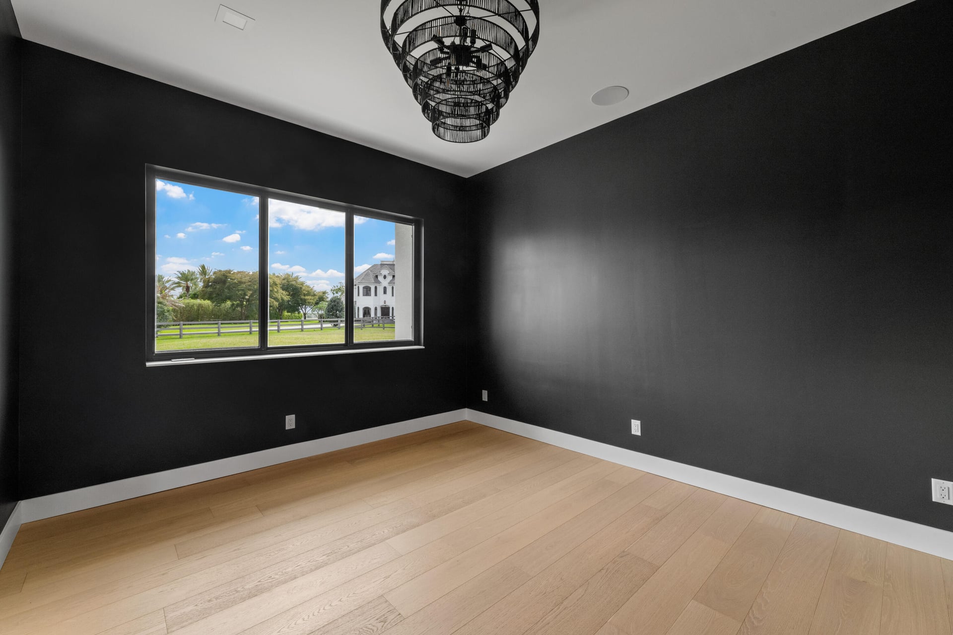 Residence photo 92