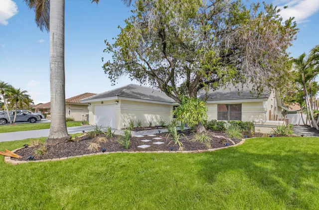 Residence photo 3