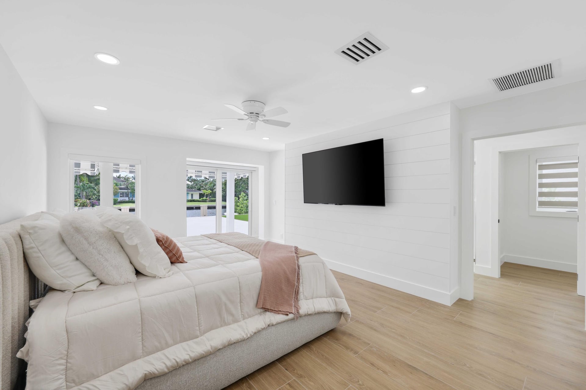 Palm Trail Delray Beach Residence photo 9