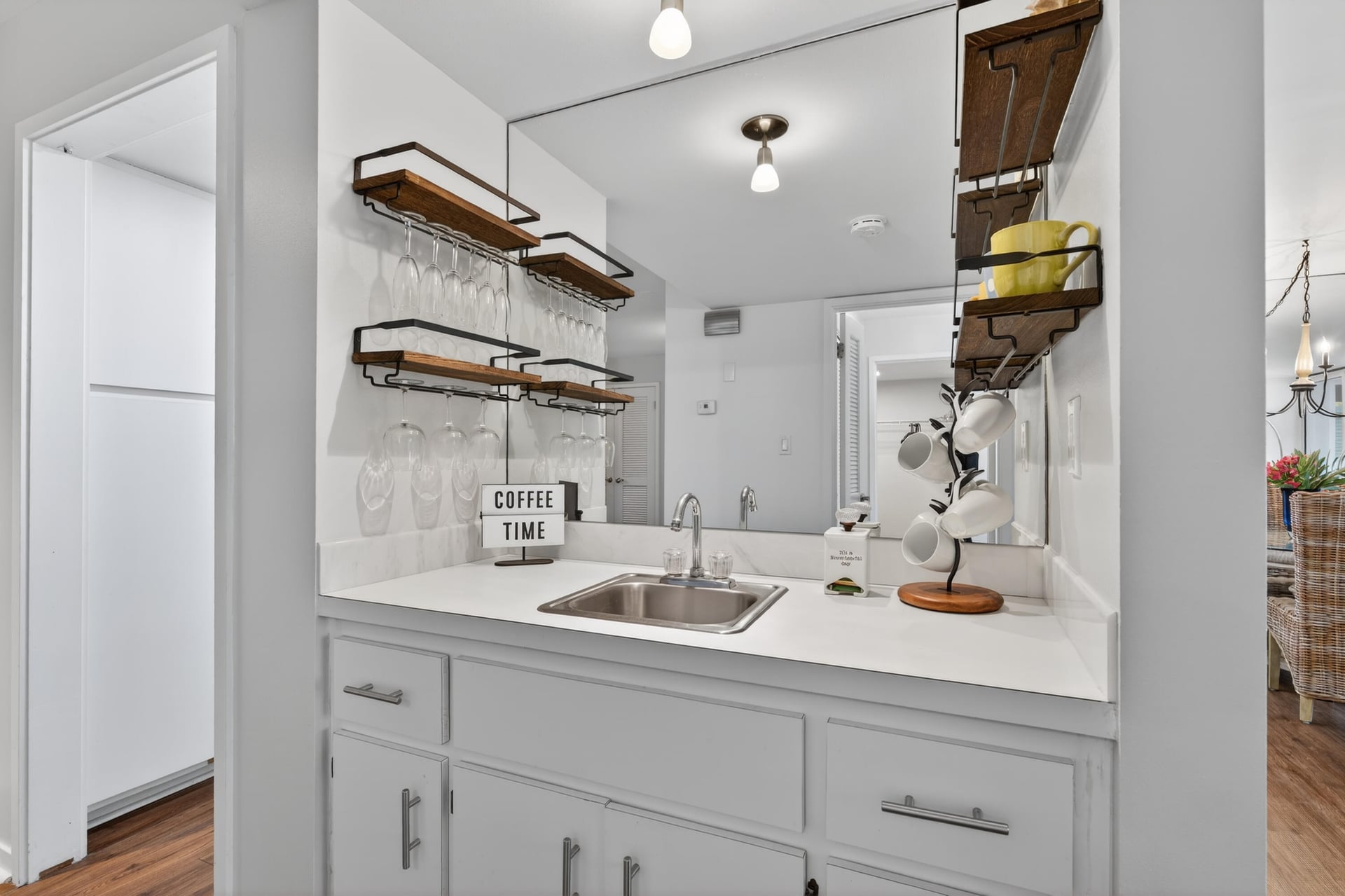 Unit 308 photo 16