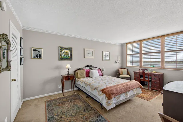 2600 N Flagler Unit 610 photo 5