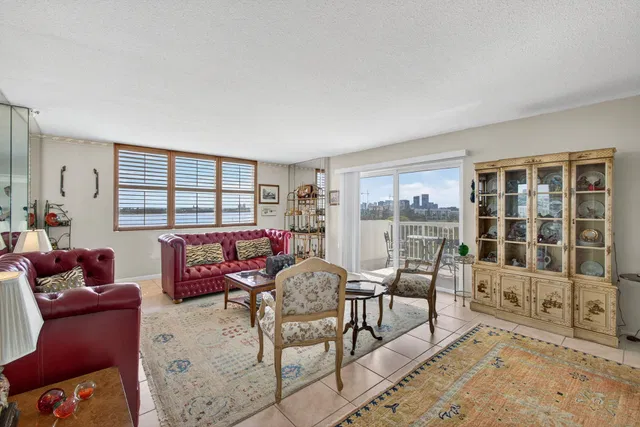 2600 N Flagler Unit 610 photo 11