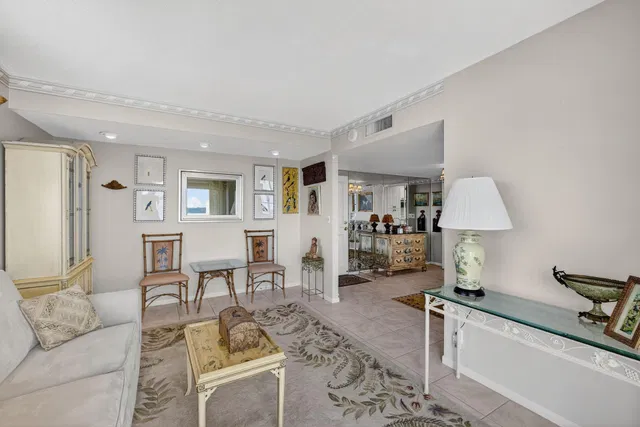 2600 N Flagler Unit 610 photo 17