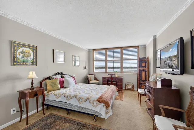 2600 N Flagler Unit 610 photo 21