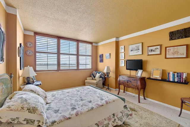 2600 N Flagler Unit 610 photo 28