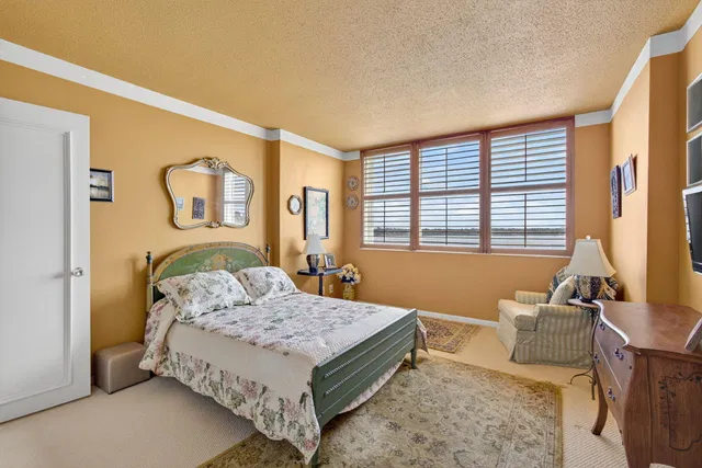 2600 N Flagler Unit 610 photo 29