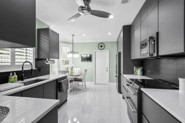 Residence photo 10
