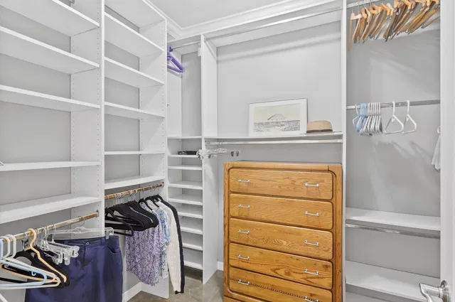 Residence photo 18