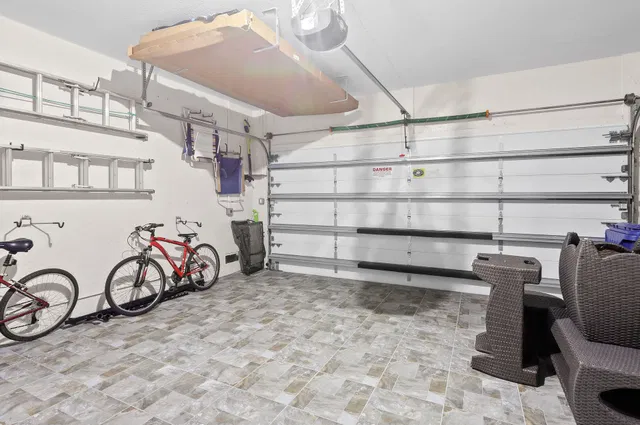 Residence photo 36