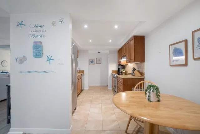 Unit F307 photo 17