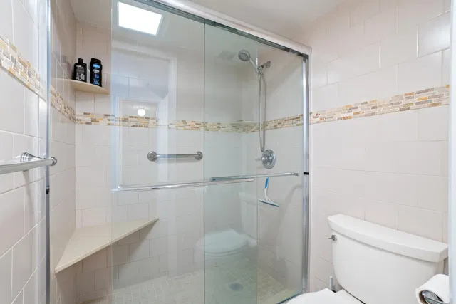 Unit F307 photo 32