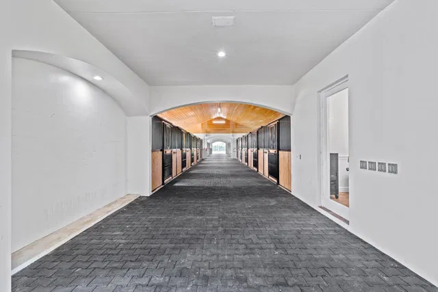  Residence photo 5