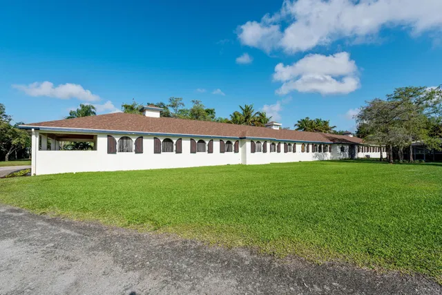  Residence photo 8