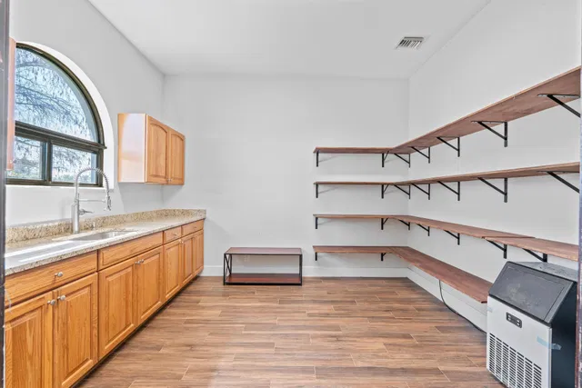  Residence photo 18