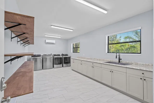  Residence photo 19