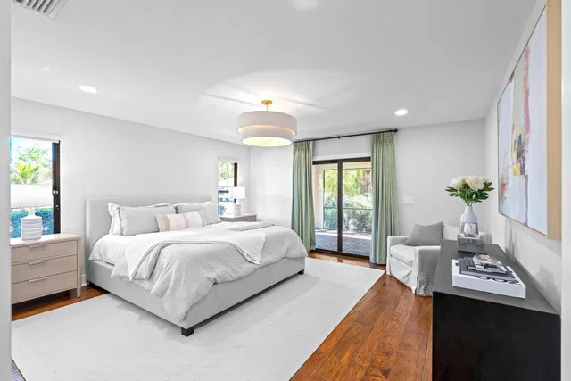  Residence photo 50