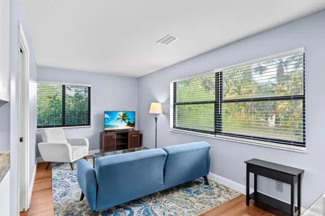  Residence photo 91