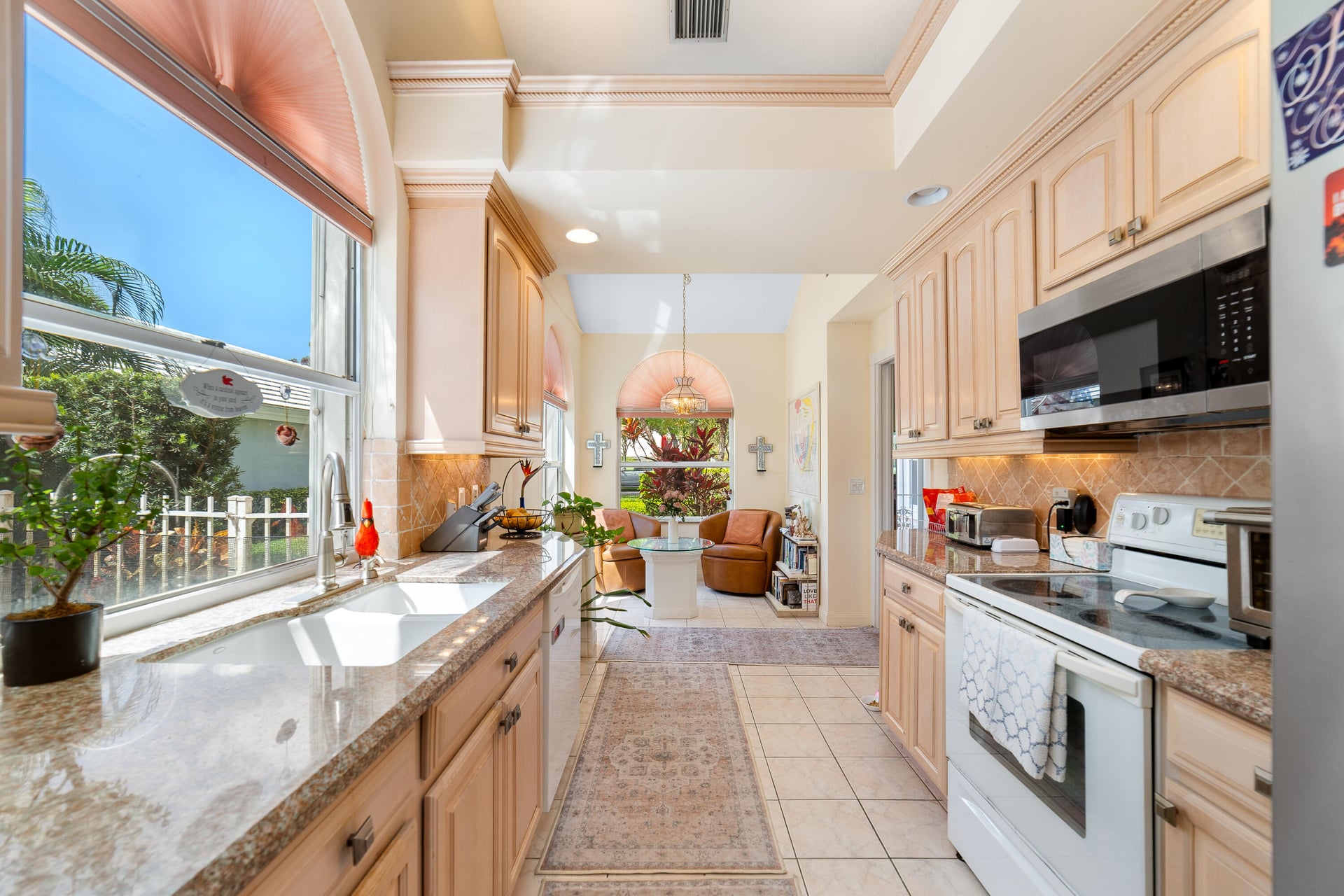  Residence photo 11