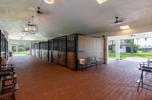 Saddle Trail Park Residence photo 7