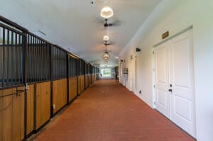 Saddle Trail Park Residence photo 17