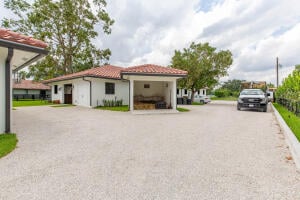Saddle Trail Park Residence photo 26