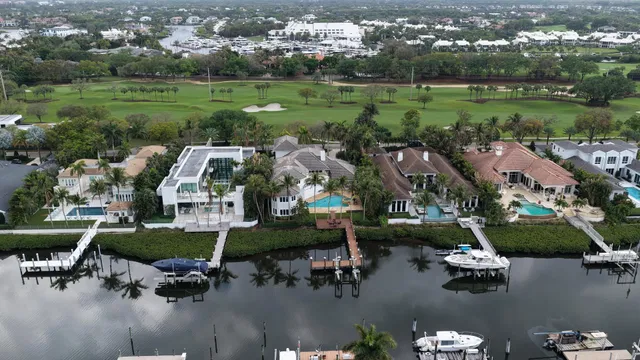 Admirals Cove Residence photo 2