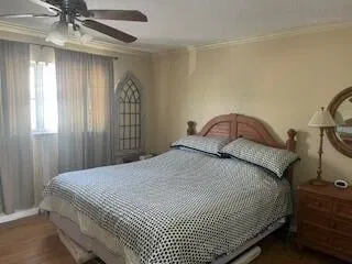 Unit C14 photo 9