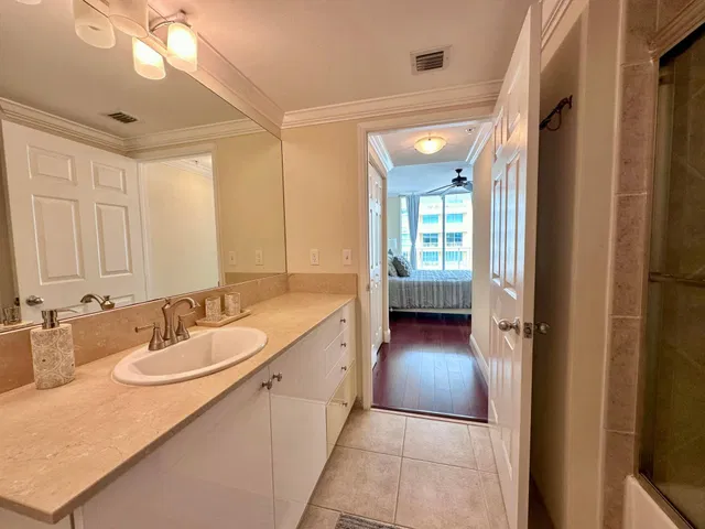 Boynton Beach Club Unit 1203 photo 6