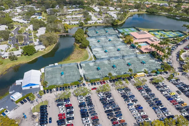 PGA National Palm Beach Gardens Residence photo 29
