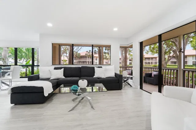 PGA National Palm Beach Gardens Residence photo 42
