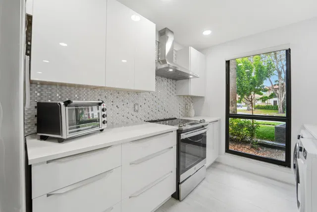 PGA National Palm Beach Gardens Residence photo 47