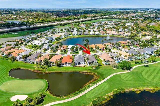 Woodfield Country Club Residence photo 24