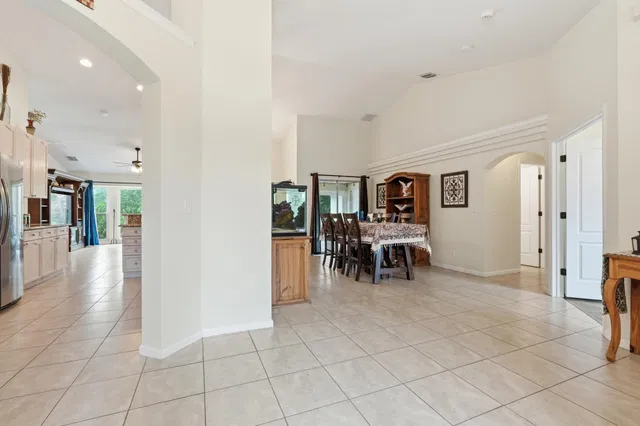 Residence photo 5